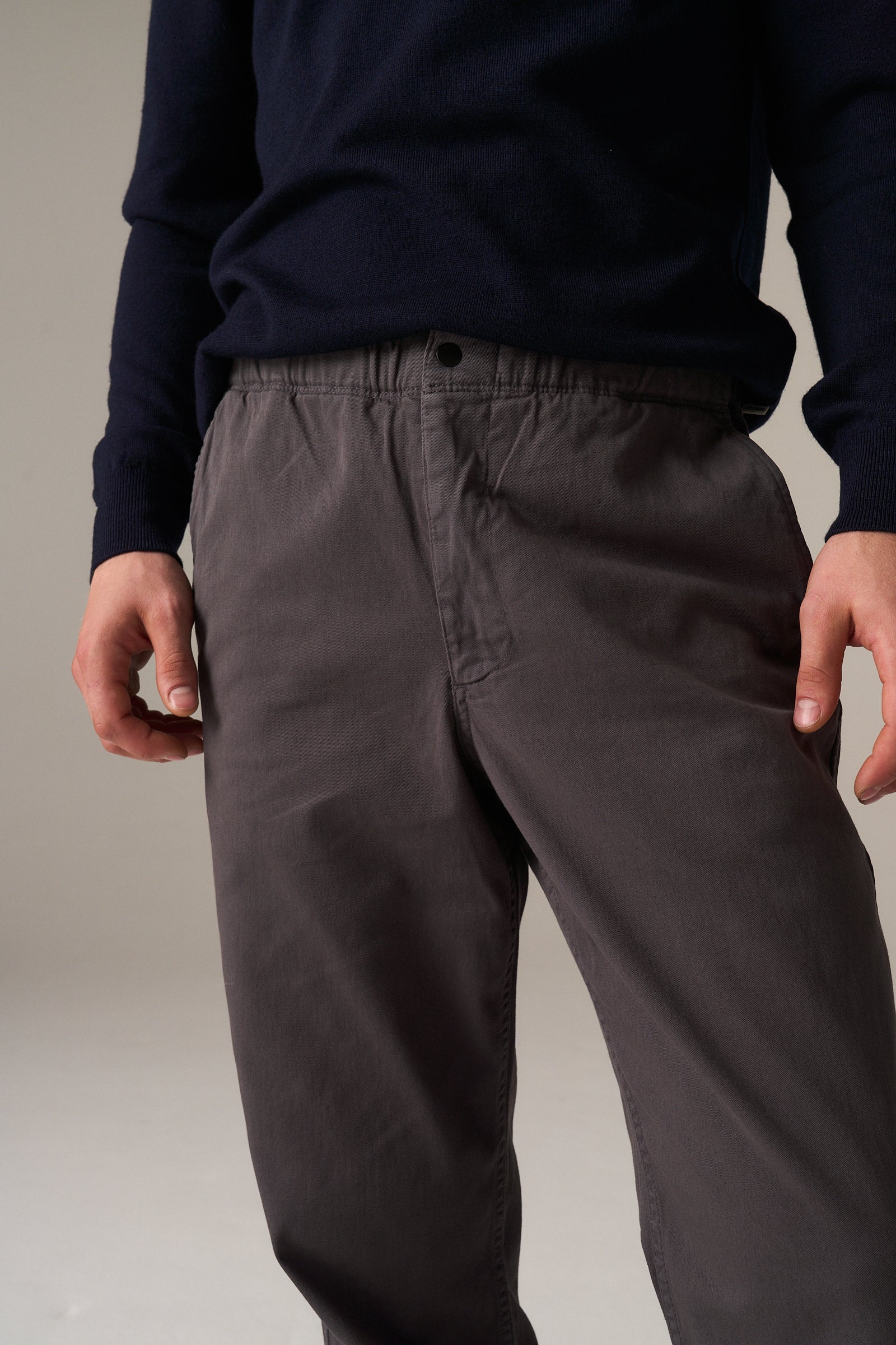 Ezra Relaxed Organic Stretch Twill Trouser